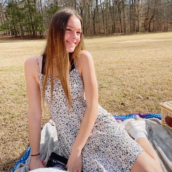 Meet your Posher, Amber - Picture 1 of 1